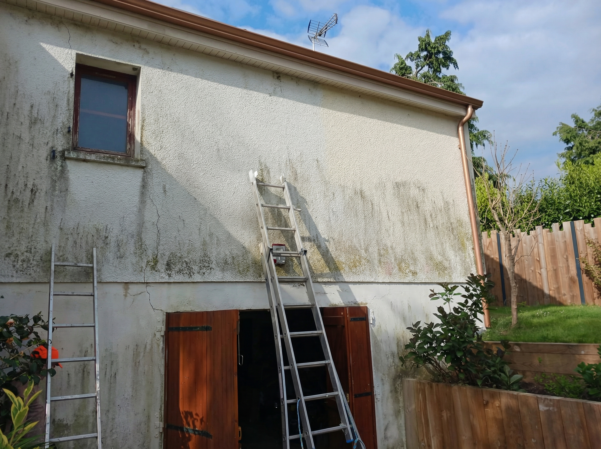 Ravalement façade maison encrassée Damigny Orne - Auffray